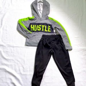 NWT Boys Sweat Suit Set
